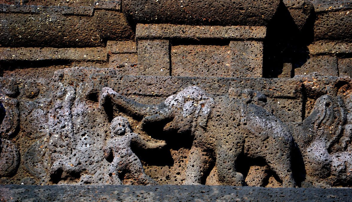 stone carving templi rupestri viaggio india centrale