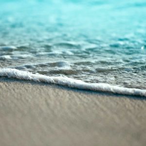 la sabbia fine e bianca delle maldive
