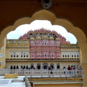 hawa mahal a jaipur