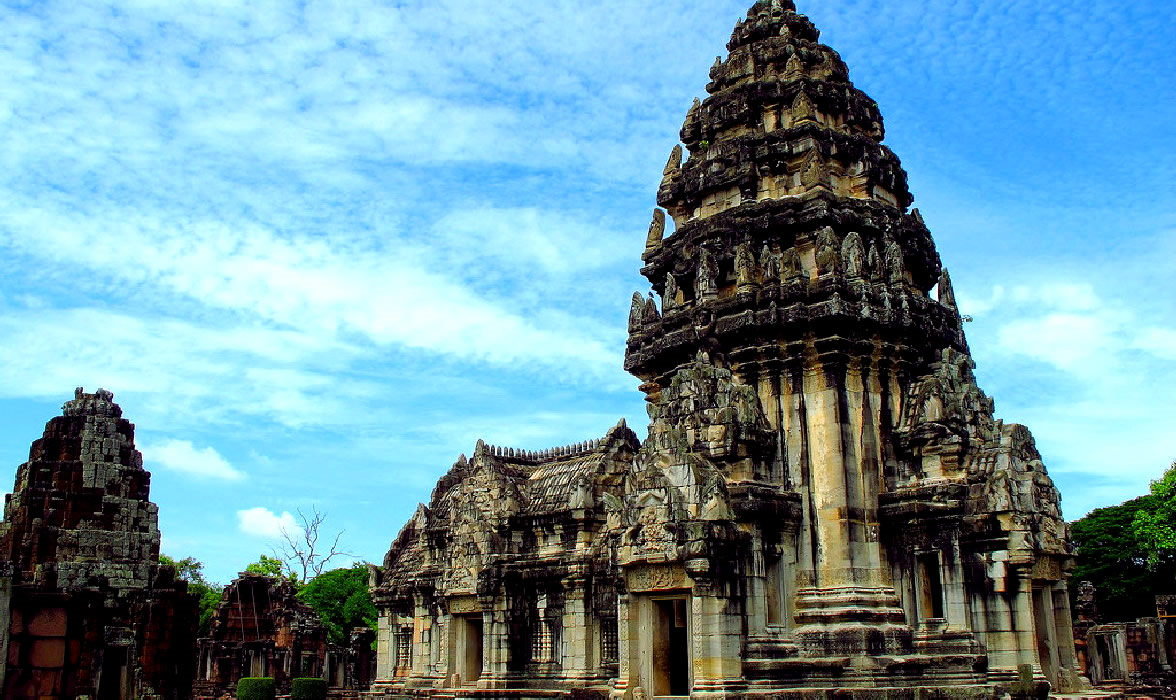 il tempio khmer di phimai in thailandia