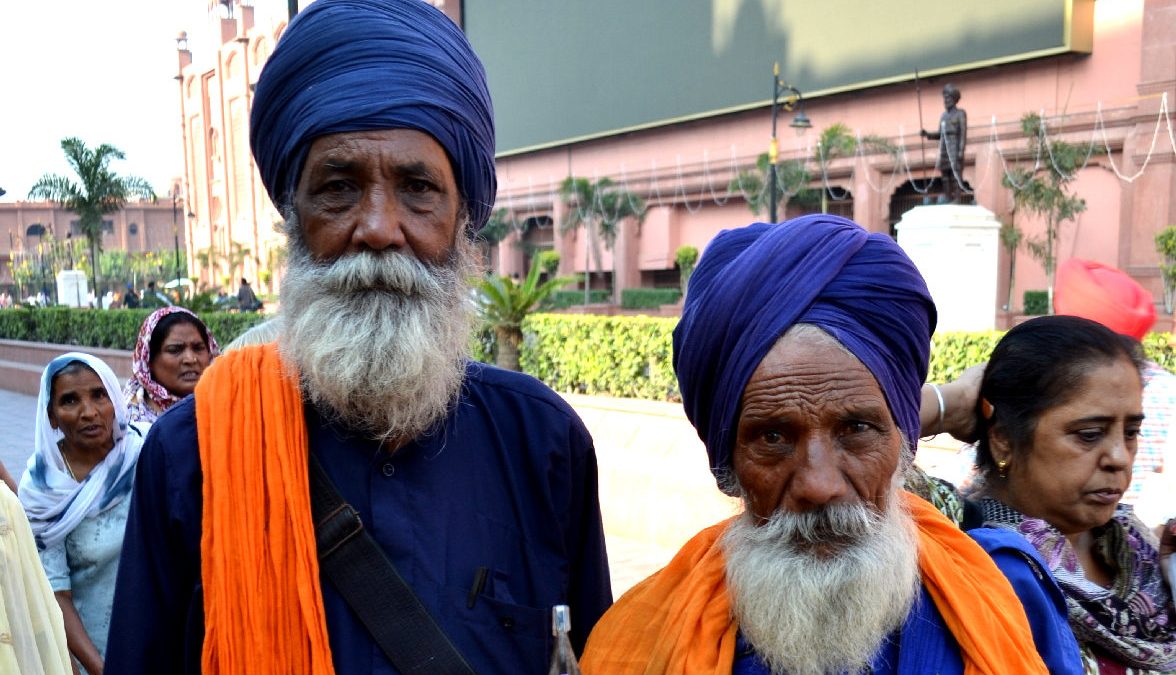 sikh al golden temple ad amritsar