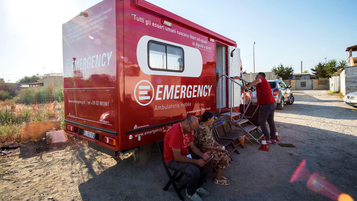 unità mobile di Emergency in Sicilia